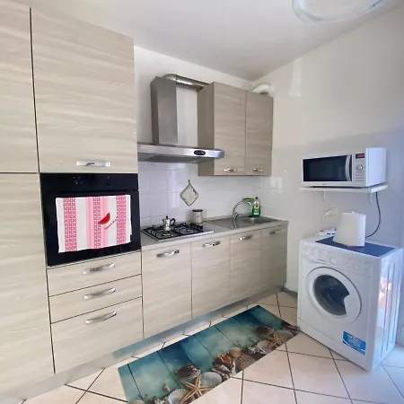 Gorgeous Brandnew Remodeled 2story 5 Min From Sea! Villa Marina dʼAndora