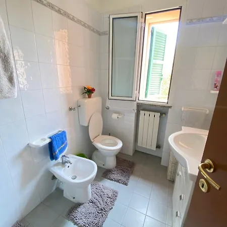 Gorgeous Brandnew Remodeled 2story 5 Min From Sea! Villa *